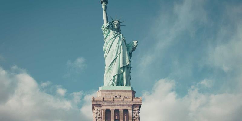 酒店采购指南：如何科学配置酒店家具与设备，实现品质与效益双赢